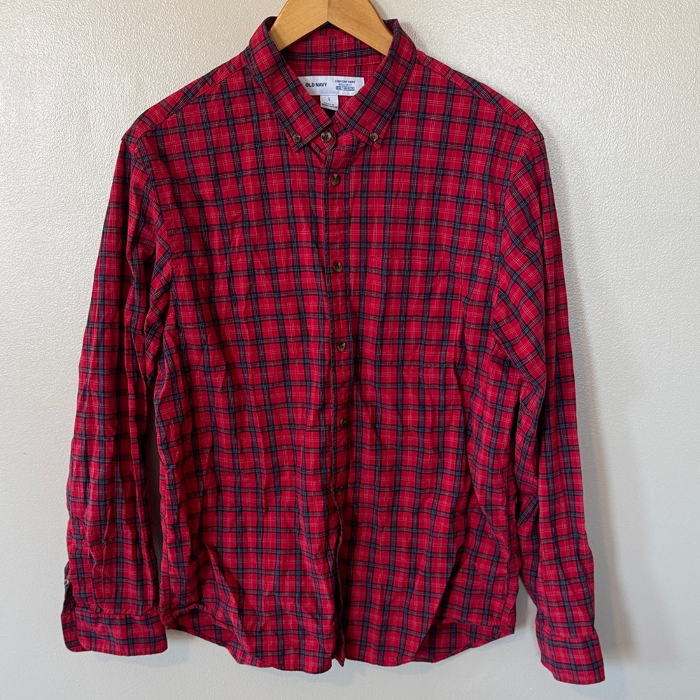 Old Navy Red and Navy Checkered Men's Shirt
